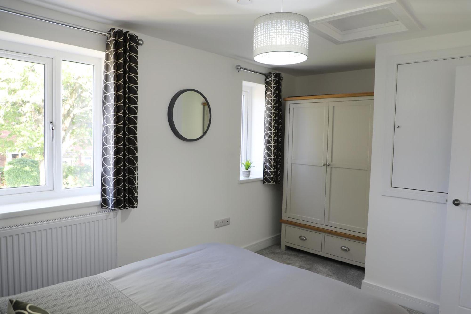 Modern, Two Double Bedroom House With Free Parking Chepstow Exterior photo