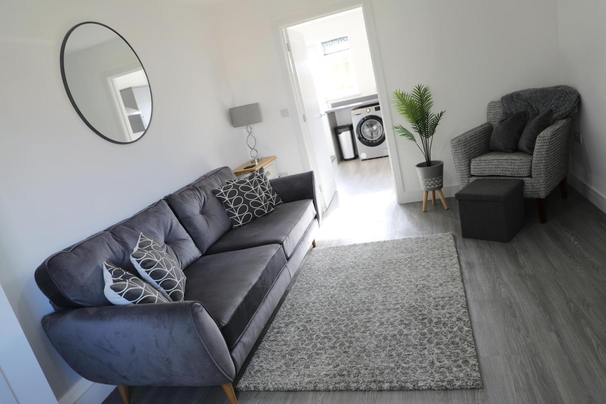 Modern, Two Double Bedroom House With Free Parking Chepstow Exterior photo
